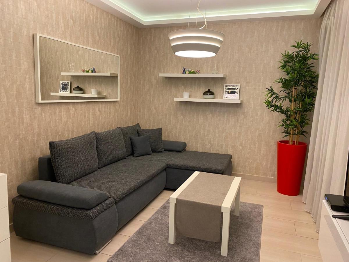 Parizsi Udvar I. Apartment Дебрецен Экстерьер фото